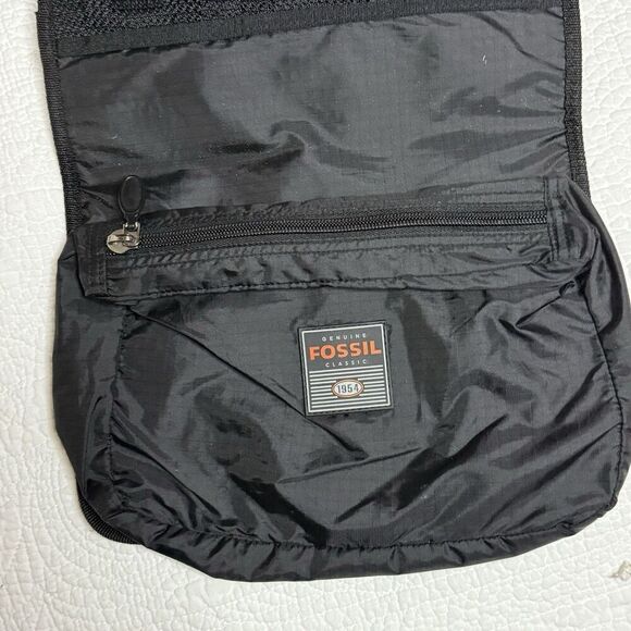 Fossil Hanging Toiletry Bag - Picture 3 of 5